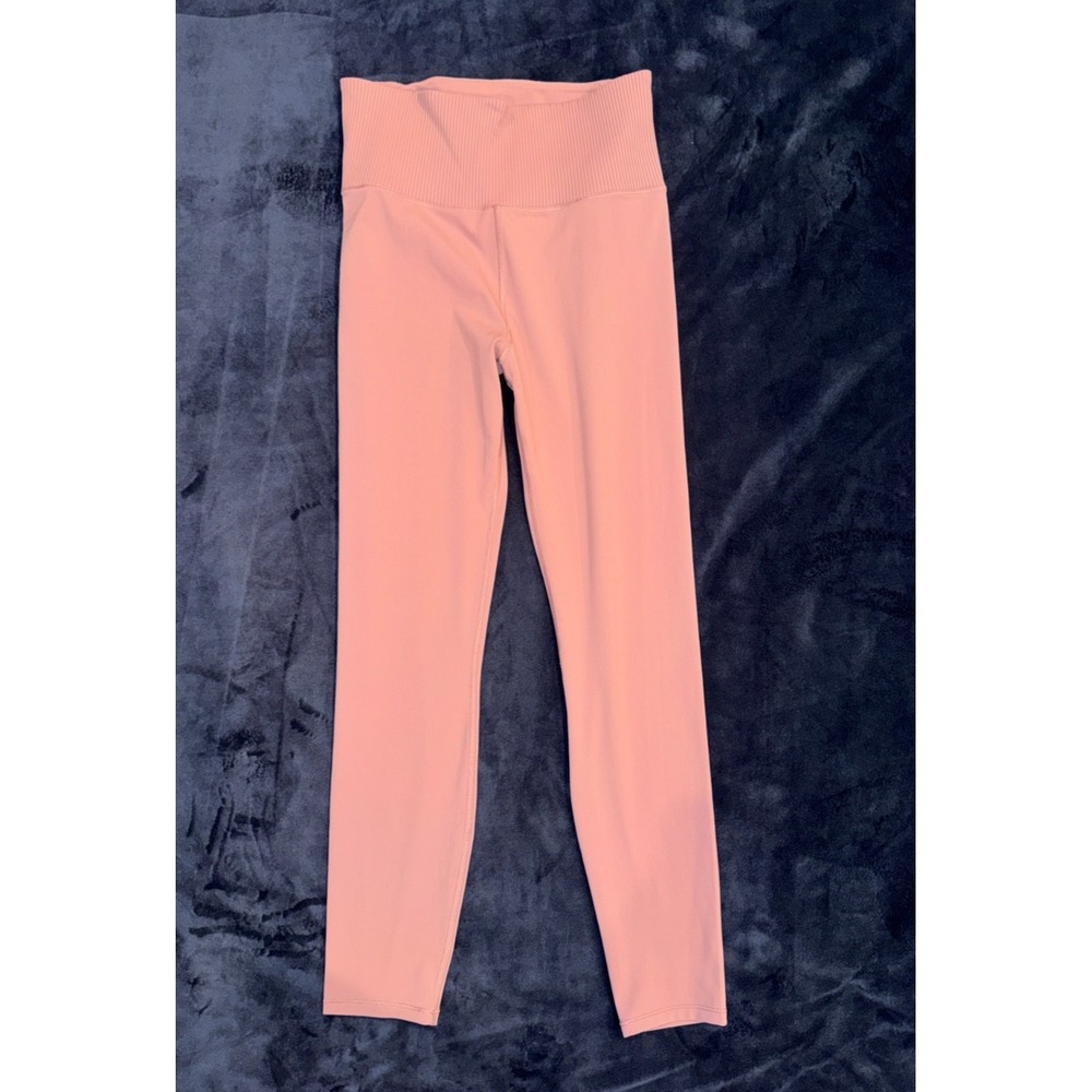 Vuori Rib Studio Legging size Medium in Marsala (502)